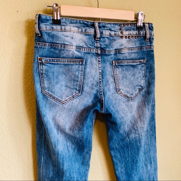 ZARA Slim Distressed Premium Wash Jeans - Picture 6 of 8